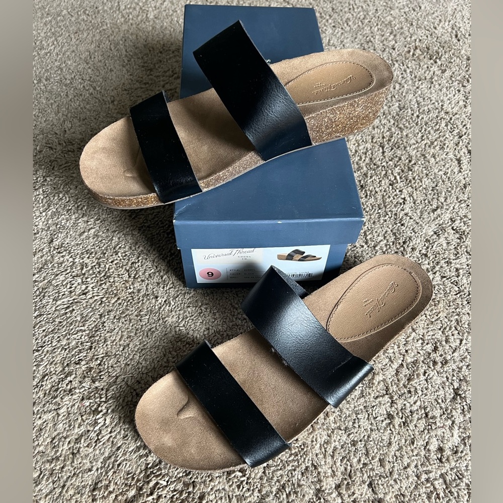 Women’s Universal Thread Black Kerryl Sandals